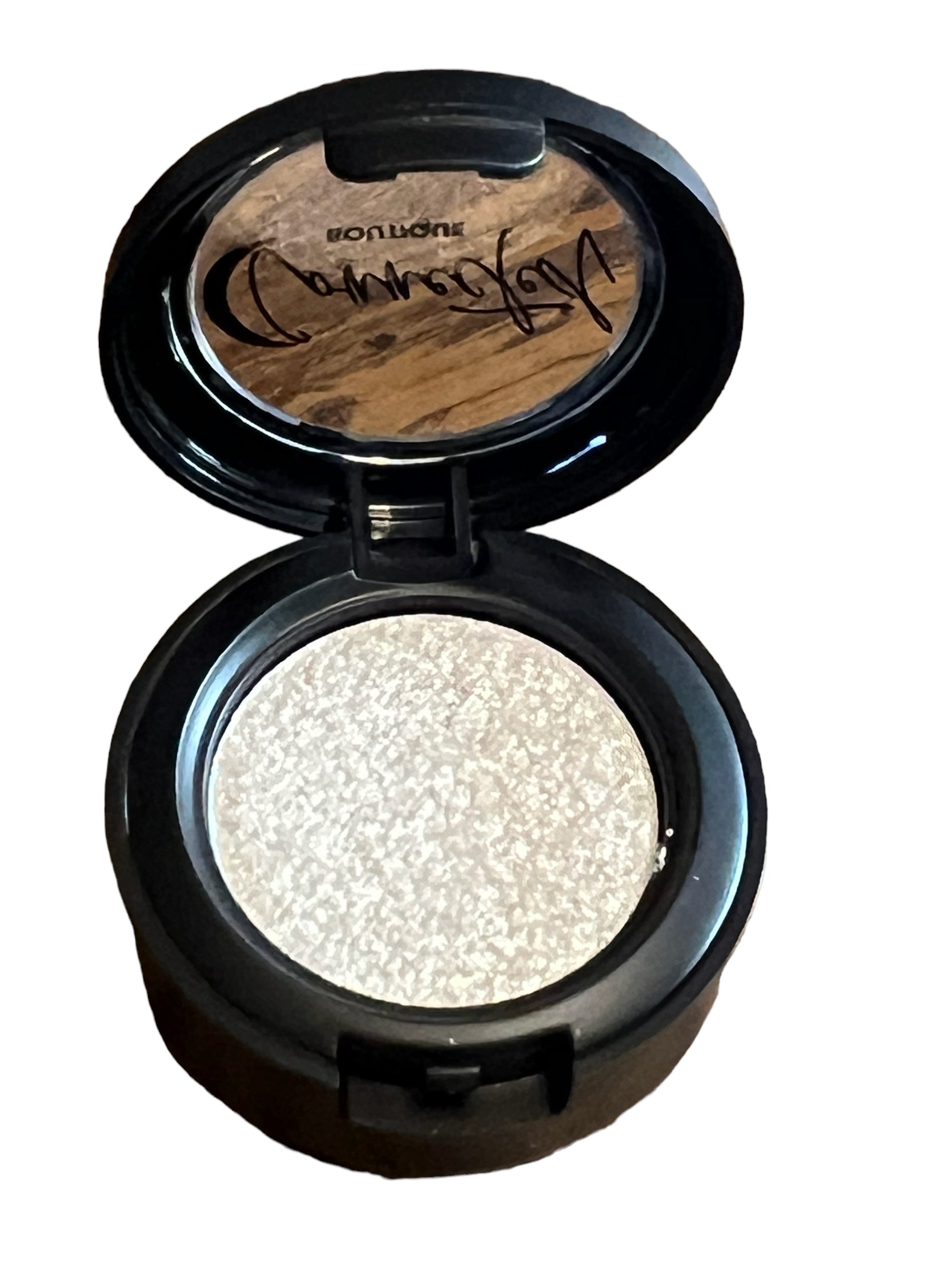 “Love-Struck” White Shimmer Single eyeshadow/facial hilighter