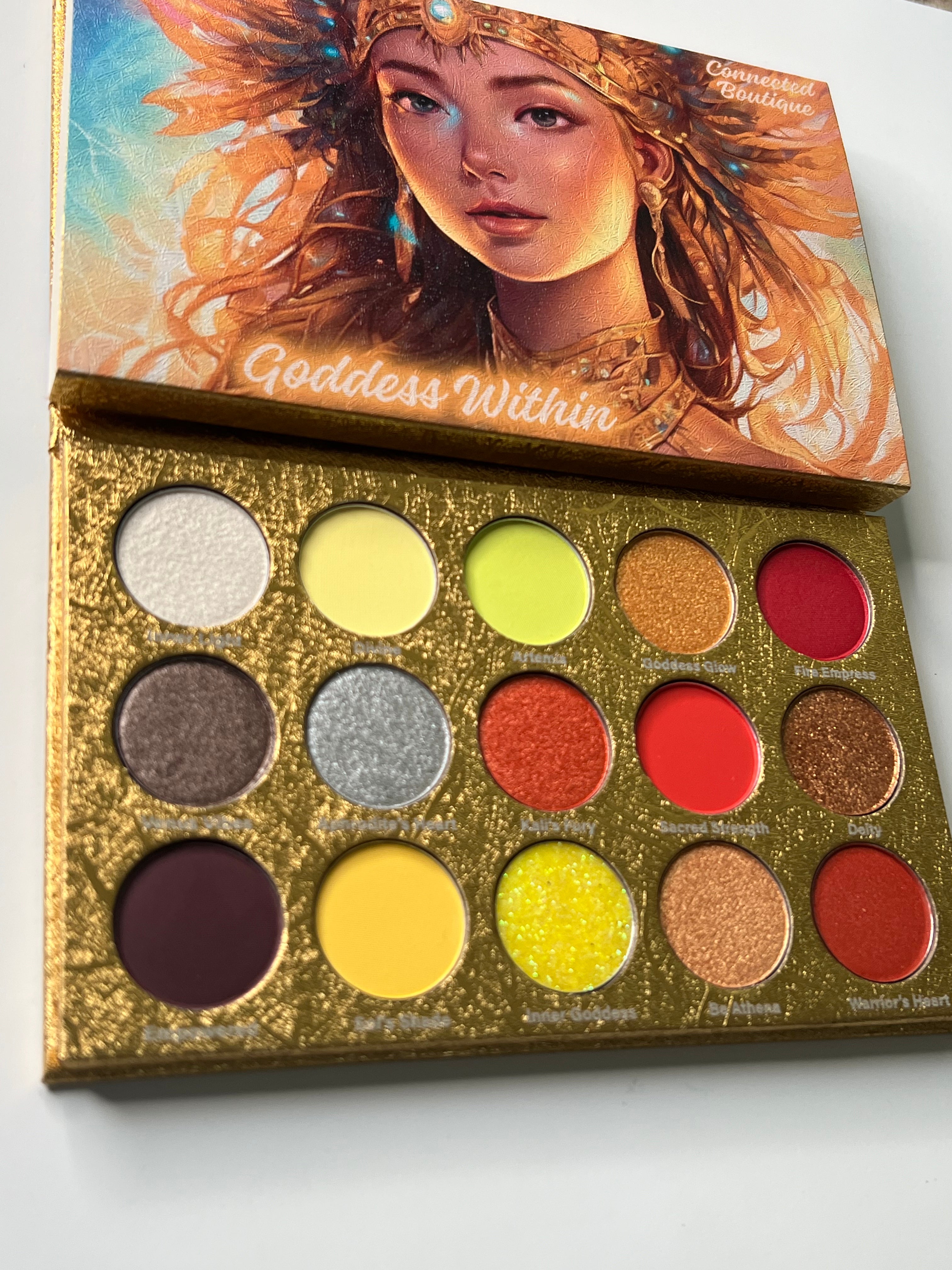 “Goddess Within” 15 shade eyeshadow palette Yellow Red Brown Glitter