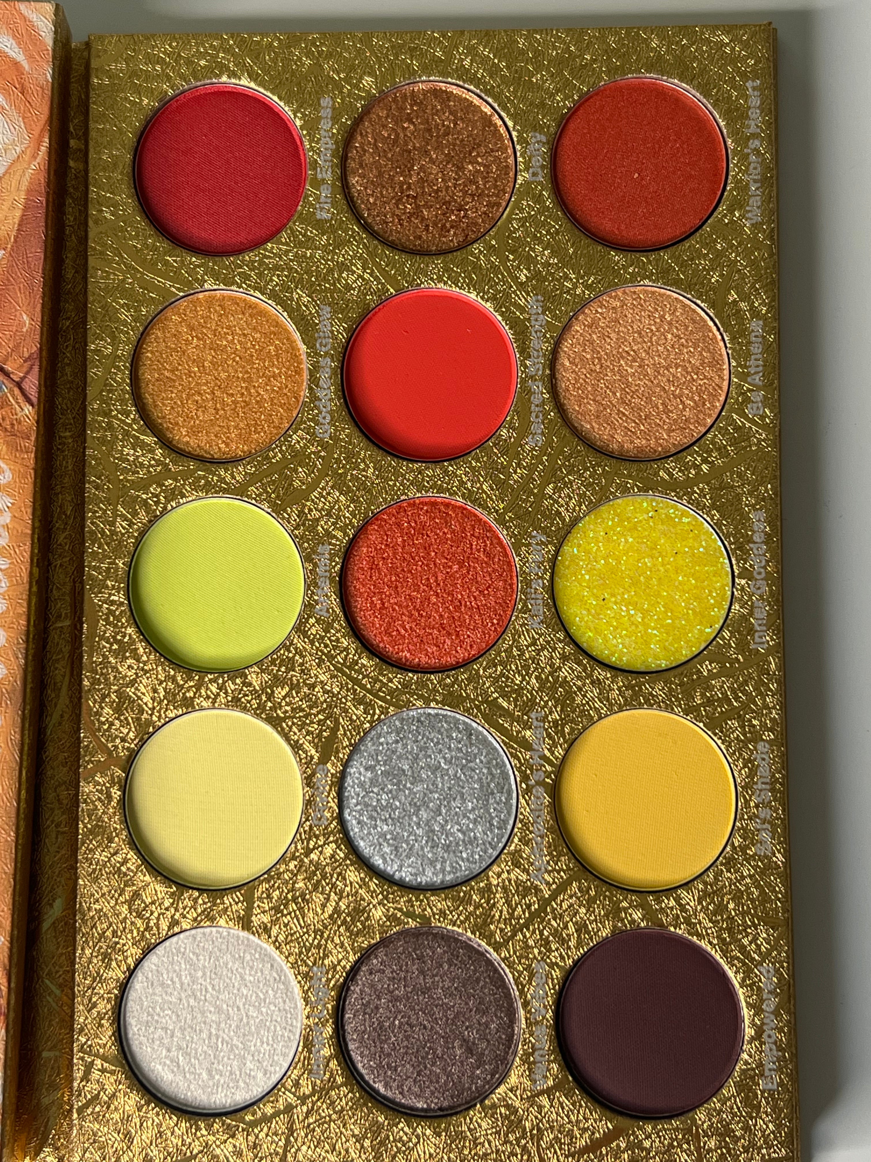 “Goddess Within” 15 shade eyeshadow palette Yellow Red Brown Glitter