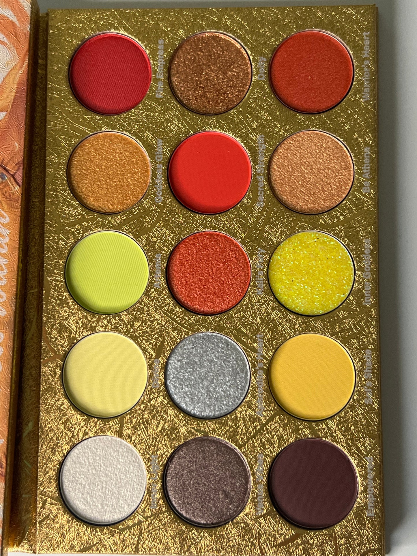 “Goddess Within” 15 shade eyeshadow palette Yellow Red Brown Glitter