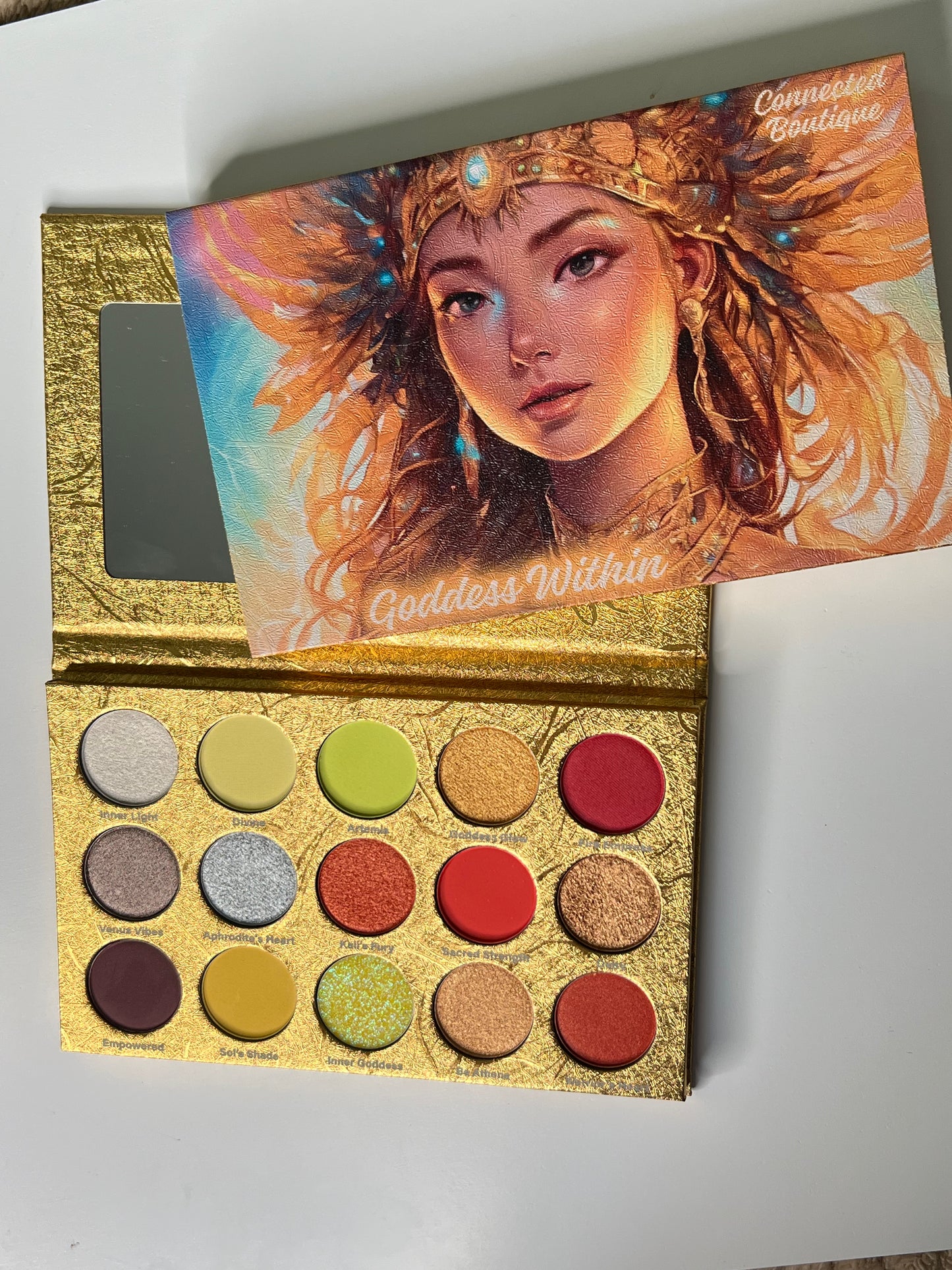 “Goddess Within” 15 shade eyeshadow palette Yellow Red Brown Glitter